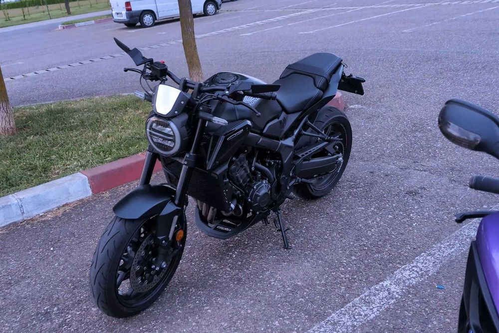 Honda CB650R Black Edition înmatriculată - import Italia - garanție