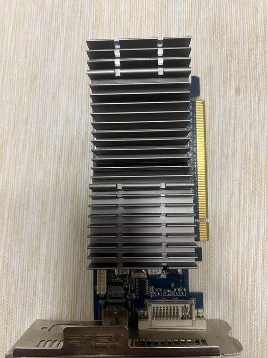 Placa video asus en210 silent 512 mb
