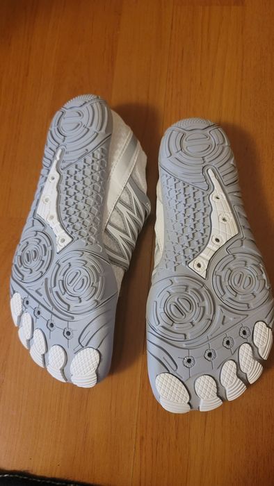 Кроссовки для плавания пляжные