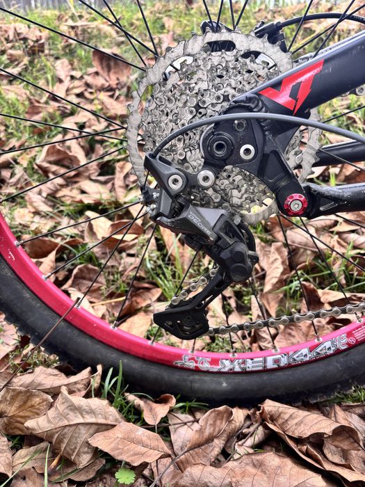 Bicicleta YT Tues Wicked 150 Full suspension /full custom