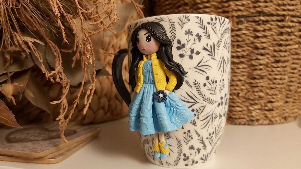 Cana cadou fetite, iubita papusa cu fundita fimo handmade