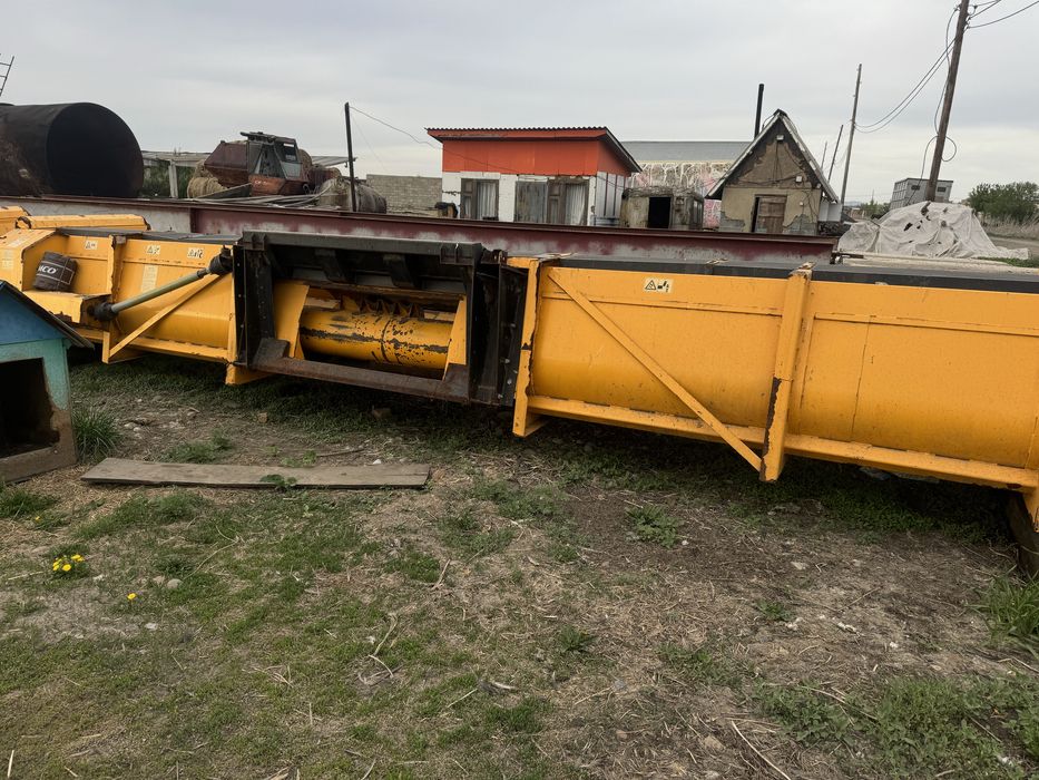 Продам жатку для уборки подсолничника