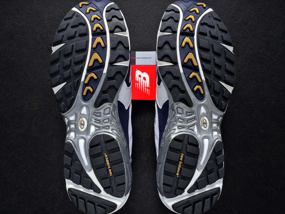 VINTAGE 2001 Made in U.S.A. New Balance® 764 Runners — 10 2E (28.0)