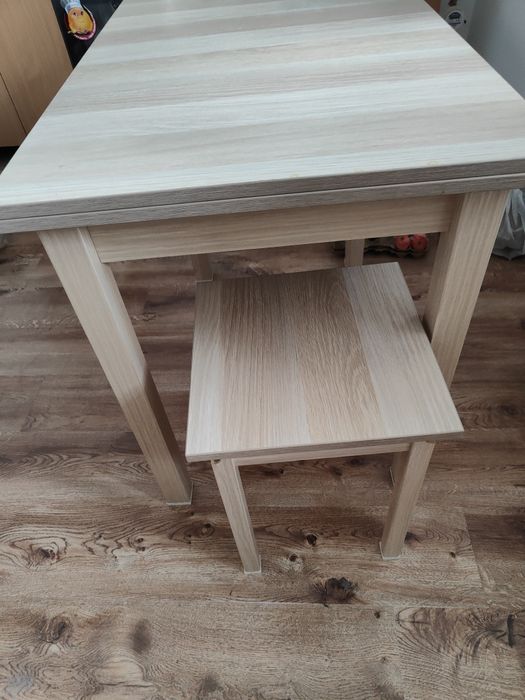 Продается стол кухонный