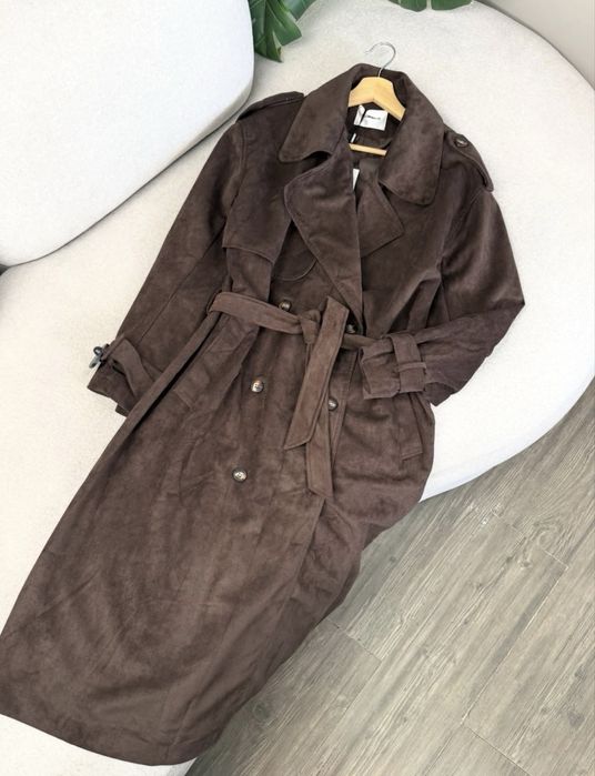 Продам новый женский плащ