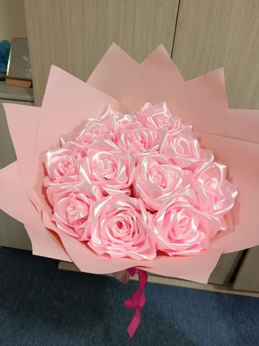 Lentali Gullar qoʻlda yasalgan