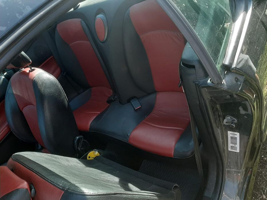 Proprietar Peugeot 206 CC 2004 fuul obțions functională- piele