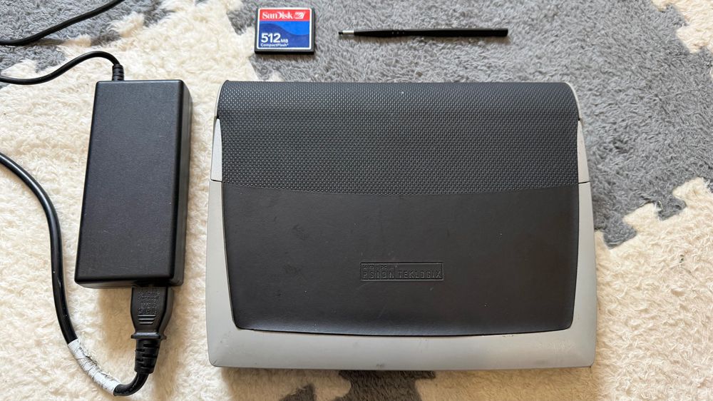 Psion Netbook Pro - рядък ретро компютър