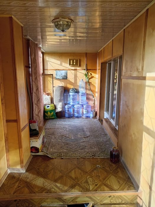 4 xonali uy loja bilan 5 xona buladi