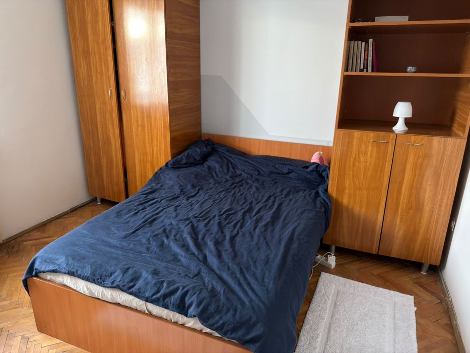 Închiriere  apartament 2 camere Piața Hermes