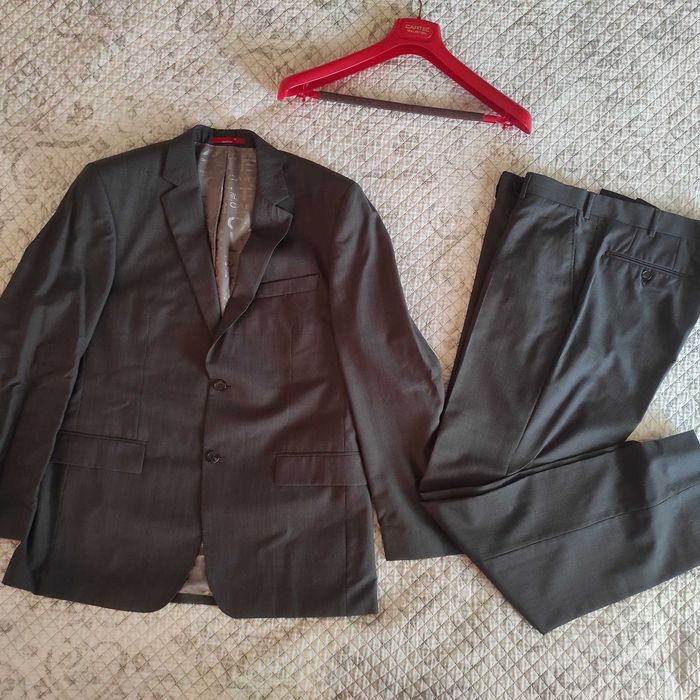 Мъжки костюм CARTEL - 52R