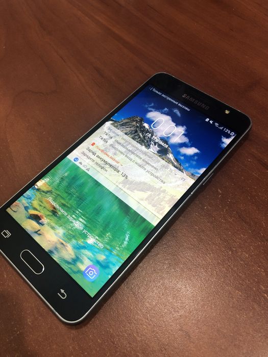Samsung j5 в очень хорошем состояний