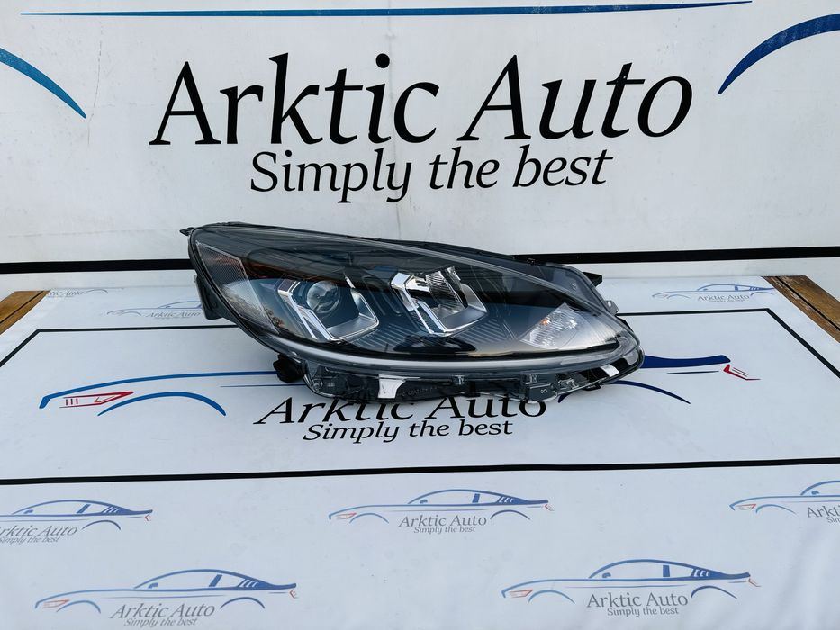 Far dreapta led Ford Kuga dupa 2020 cod LV4B-13W029-AL