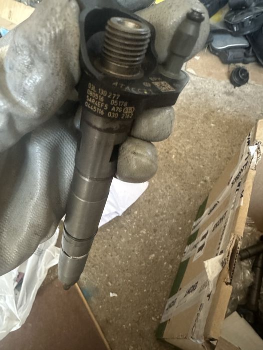 Дюза Дюзи commonrail 2.0tdi 2.0тди