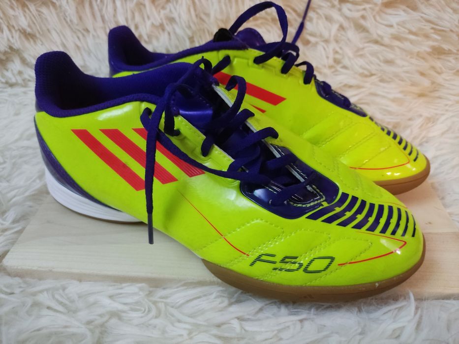 Маратонки Адидас 37р