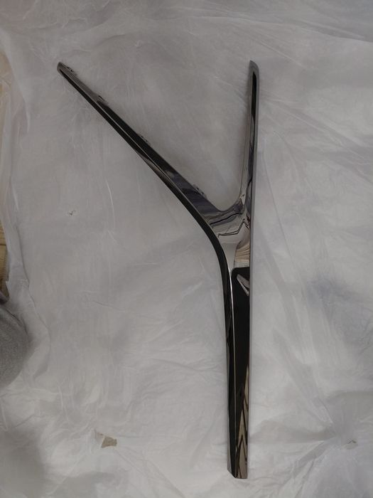 продам никел от решетки радиатора от монзы