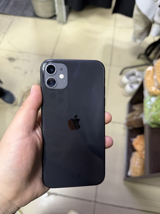 Продам iPhone 11 128GB Black
