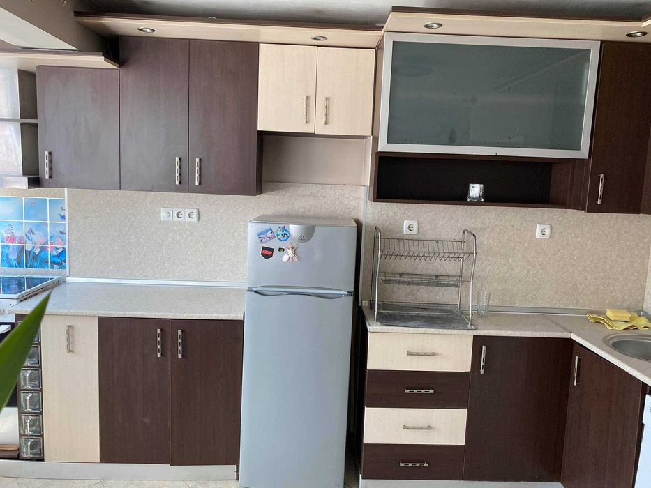 Дава се под наем Тристаен апартамент в Пловдив, Остромила - 90 кв.м за 270.3 € - Снимка #2