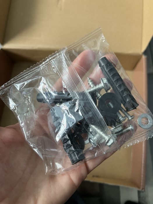 Стенна стойка за телевизор KlaussTech 14"-42"