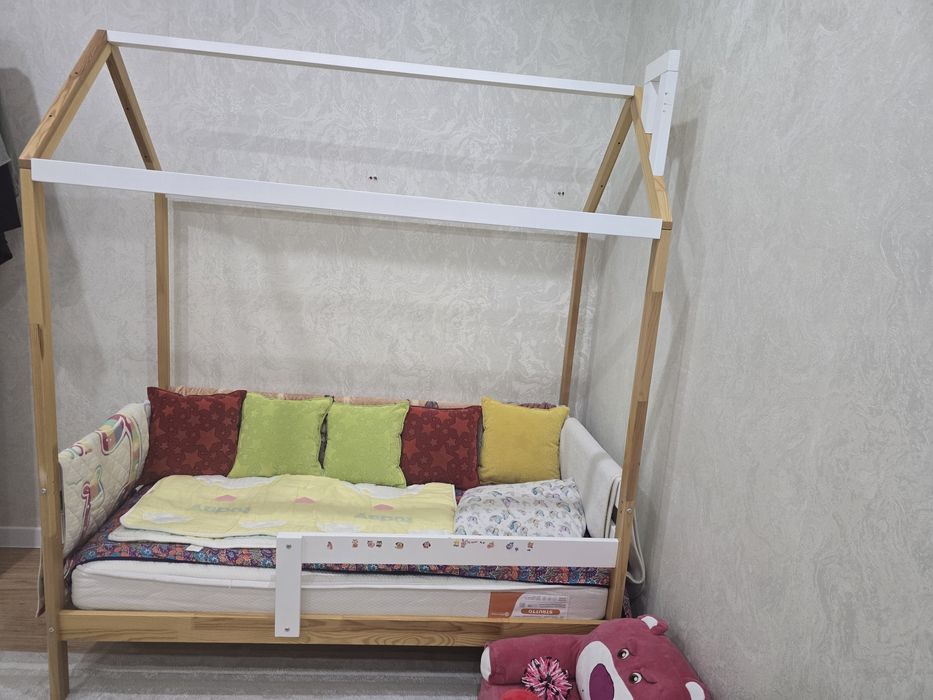 Продам детскую кроватку