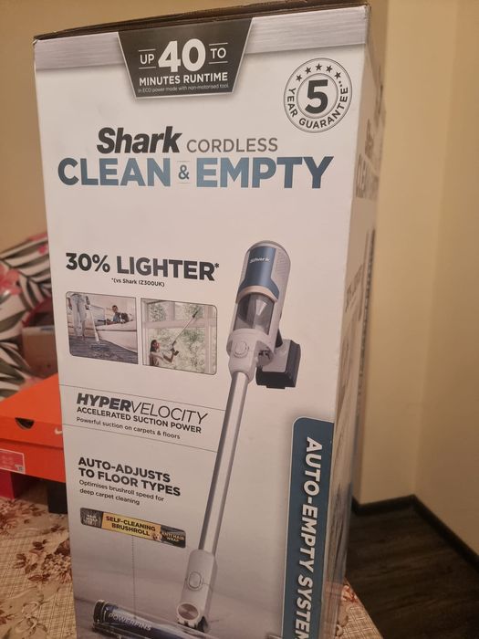 Shark BU3521EU Clean & Empty – чисто нова