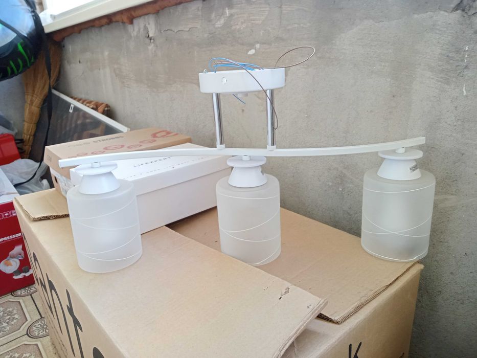 Люстра (светильник)