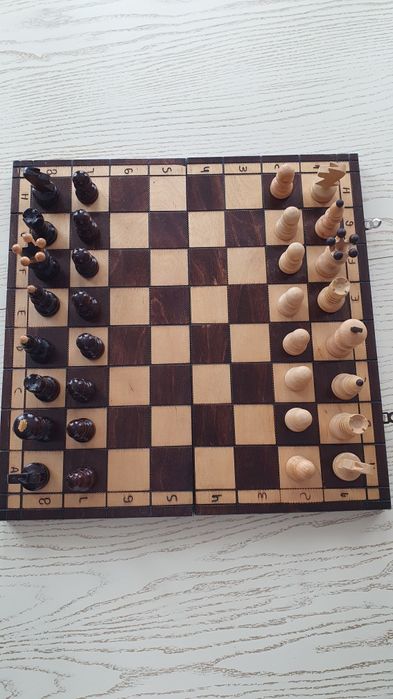 Продам шахматы деревянные