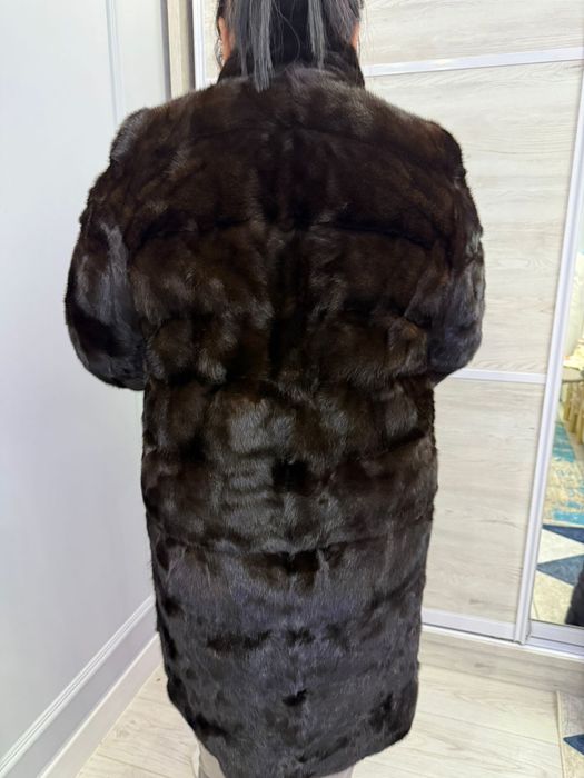Продается новая норковая шуба!
