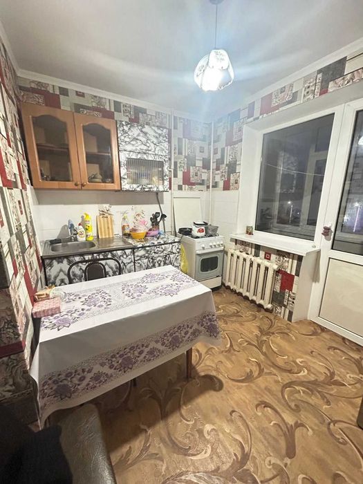 Продам квартиру в районе Строитель