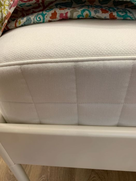 IKEA LEIRVIK 160×200 + IKEA TARVA + Samsung Smart TV