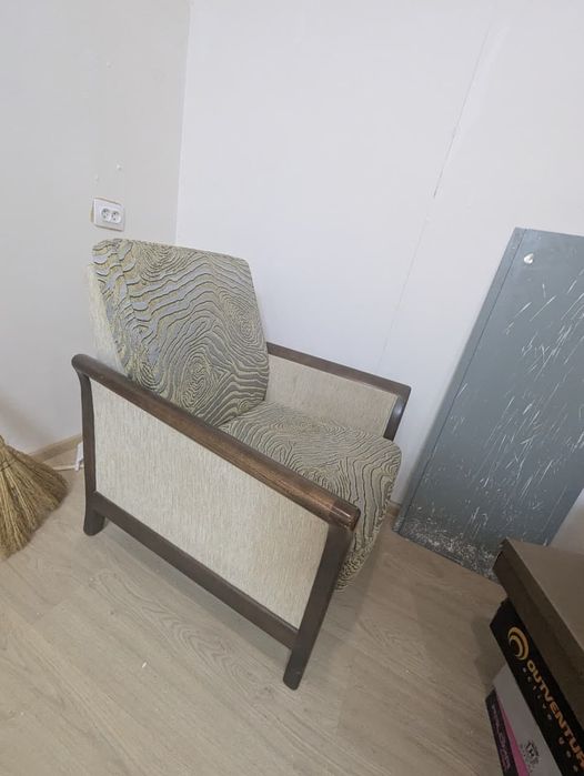 Отдам диван качественный