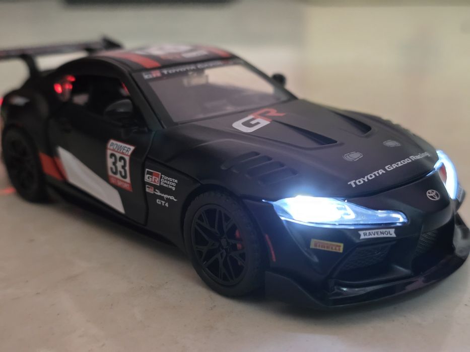 коллекционное машина Toyota