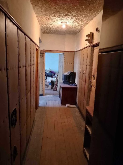 Продава се Тристаен апартамент в Левски - 100 кв.м за 418 €/кв.м - Снимка #9