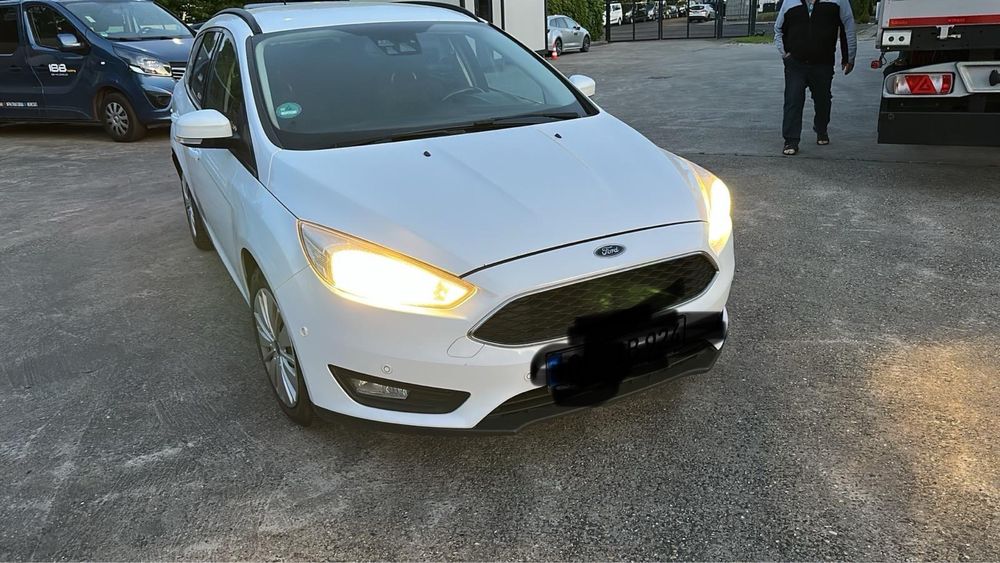 Vand sau schimb Ford Focus 3!!!