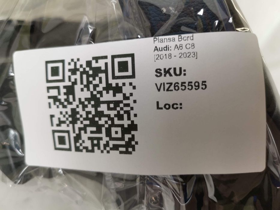 Арматурно табло Ауди А6 С8 / Audi A6 C8 Оригинално, в добро състояние