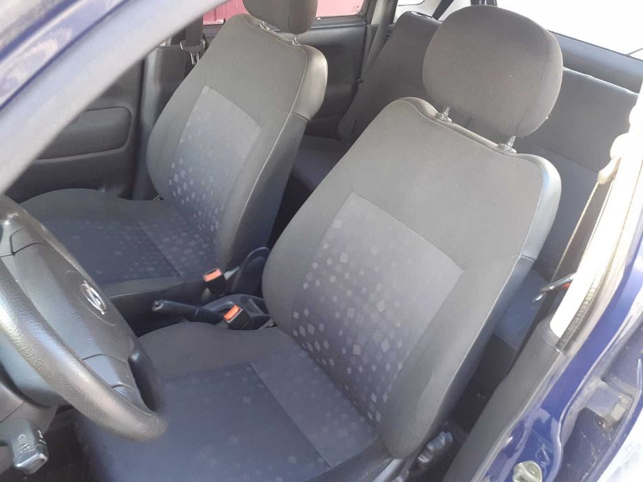 Opel Agila  62.000 km 2005