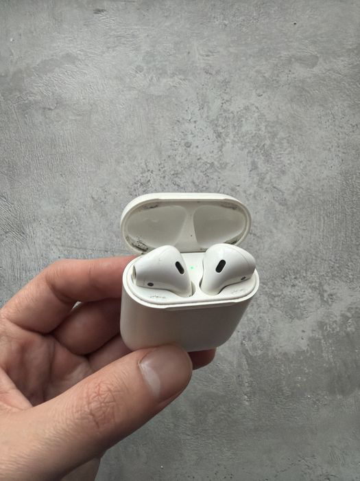 Продам Airpods 2