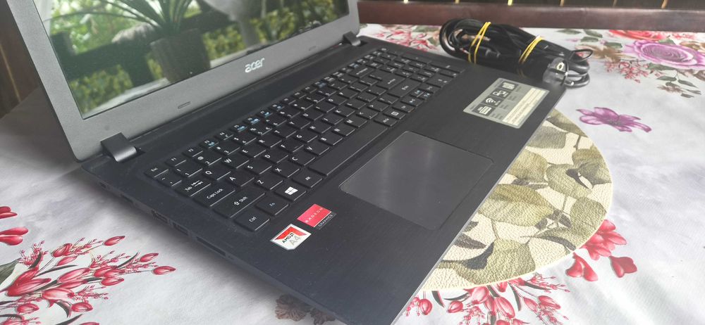 Laptop Acer Aspire-VEZI ANUNT !