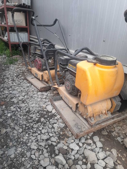 Vând placă compactoare