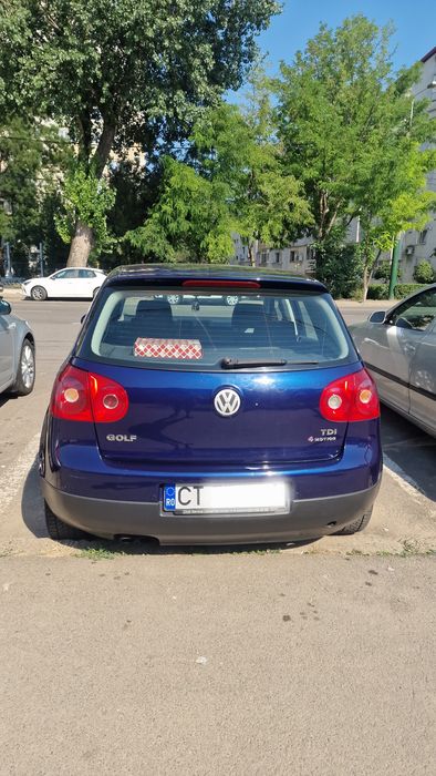 VOLKSWAGEN Golf 2005