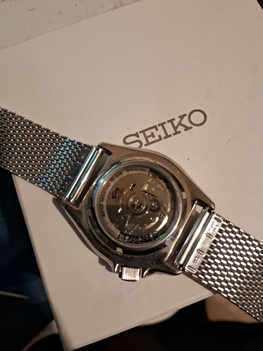 Seiko 5 Suit Style automatic