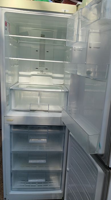 Продаю холодильник