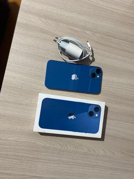 В продаже айфон 13