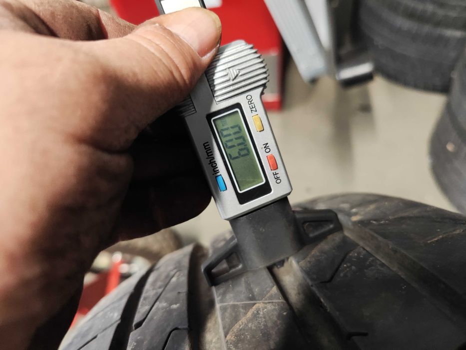 2бр.летни гуми 215/55/17 Hankook