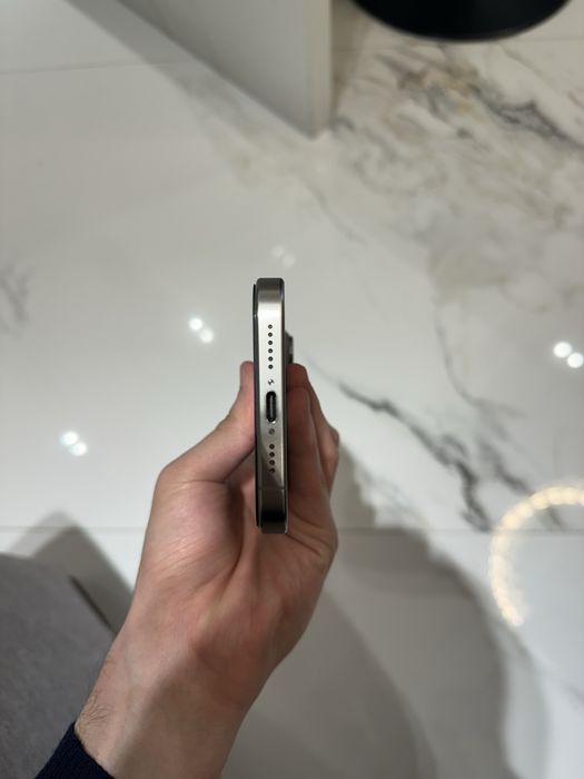 Продается iPhone 15 pro max