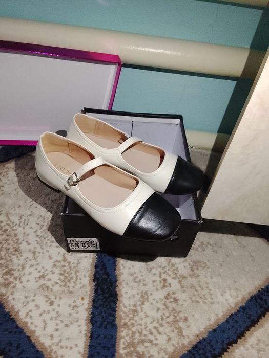 Женская классическая обувь