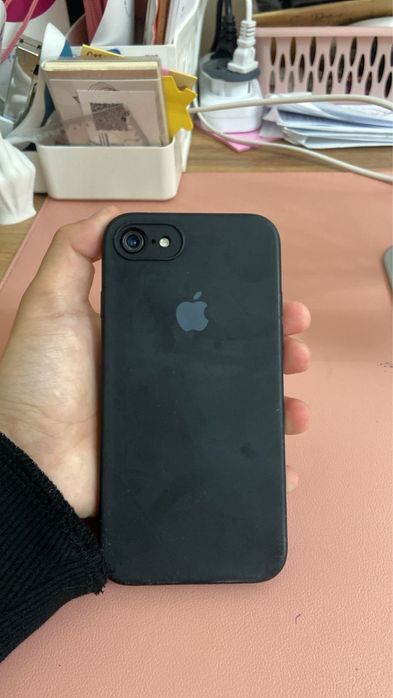 Продам Iphone se 64гб