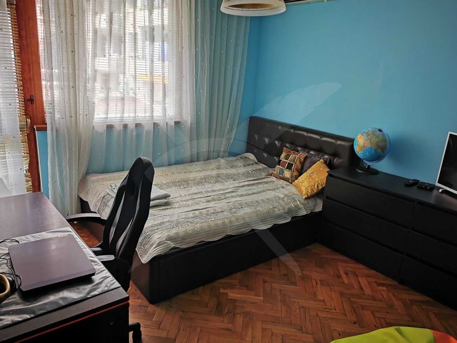 Продава се Многостаен апартамент в Поморие - 152 кв.м за 1172 €/кв.м - Снимка #2