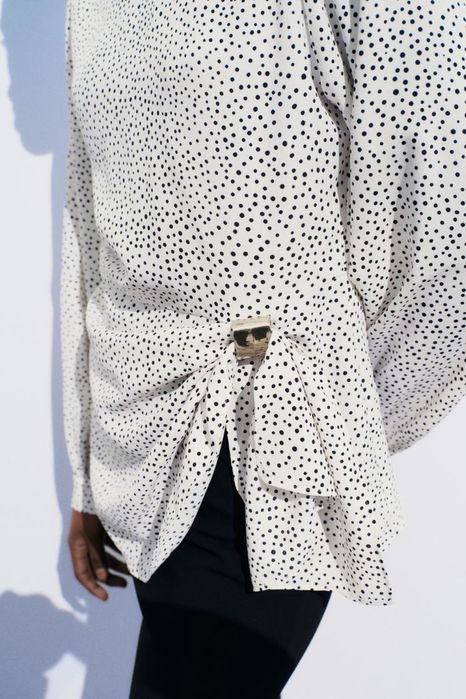 Блузка в горошек, бренд ZARA, размер M