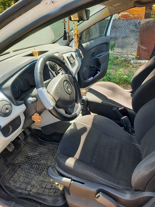 Vand  urgentLogan 1.2 benzina